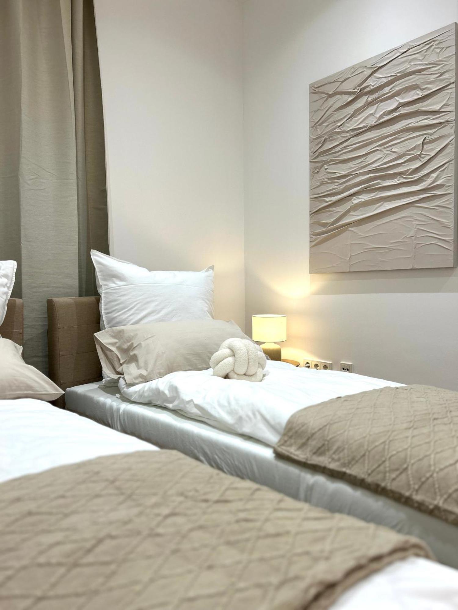 Designer City Apartment In Top Lage Fuer 6 Gaeste Карлсруэ Экстерьер фото